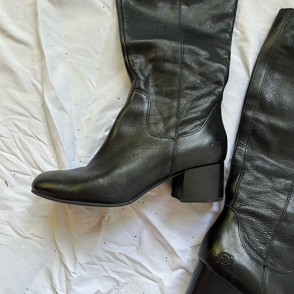 Born Black Leather Heeled Boots - Picture 3 of 7